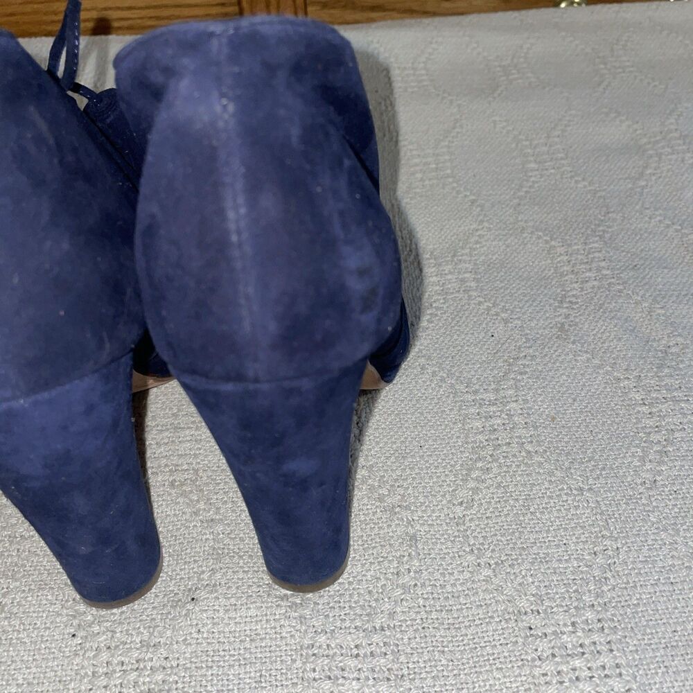 Cole Haan Women’s Heeled Booties Size 7.5 B Navy Blue Leather Business Formal - Picture 12 of 12